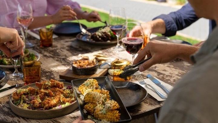 Barossa Valley Premium Wine Tour for Max 6 Guests with Restaurant Lunch (3/6)