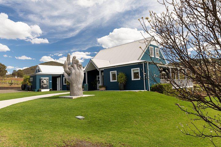 Private Full-Day Hunter Valley Wine Tour for Up to 4 Guests with Local Guide Clive (3/6)