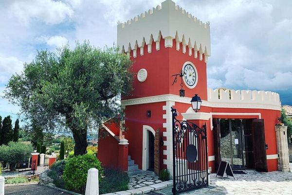Half-Day Bellet Wine Tour from Nice: Two Wineries, Eight Wines, Small Minivan Group
