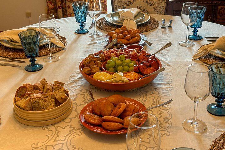 Douro Day with Two Local Brothers: Manor House Lunch, Olive Oil Mill and Port Boat Cruise (12/12)