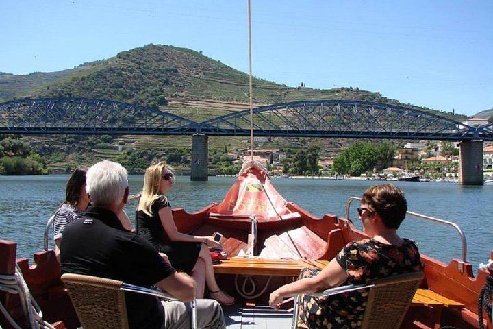 Private 9-Hour Douro Tour: Amarante, Galafura, Rabelo Cruise, Lunch and Estate Tasting (5/12)
