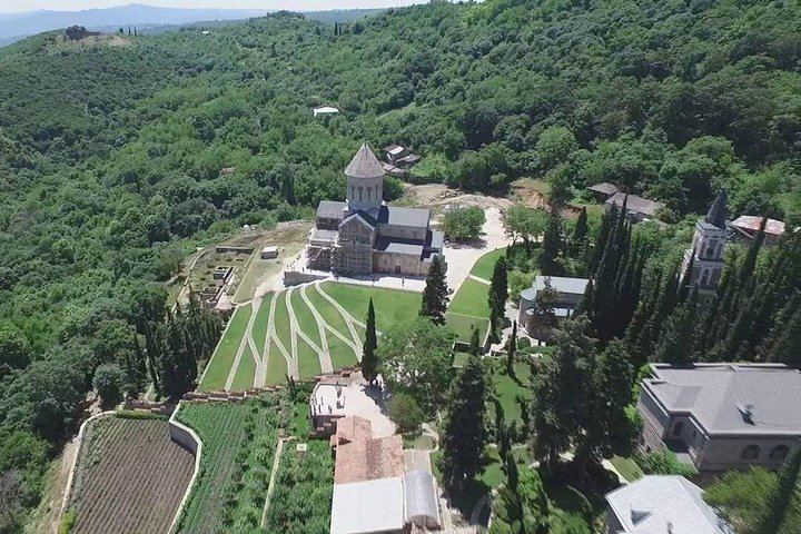 Kakheti Wine Tour from Tbilisi: Sighnaghi, Bodbe, Shoti Bread and 7 Tastings (2/12)