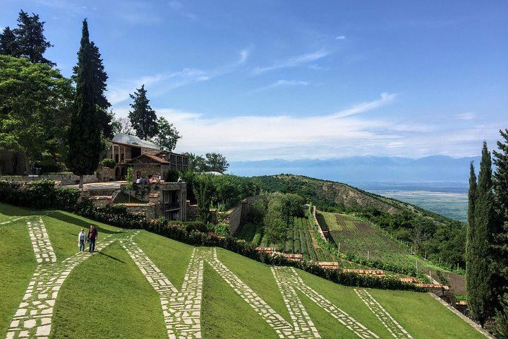 Sighnaghi and Bodbe Day Tour with Shoti Bread and Sagarejo Wine Tasting (5/6)