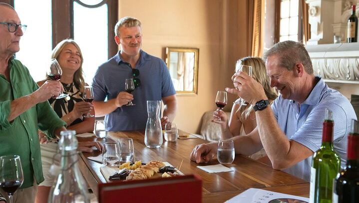 Full-Day Médoc and Saint-Émilion Wine Tour from Bordeaux: 3 Châteaux and Picnic Lunch (1/12)