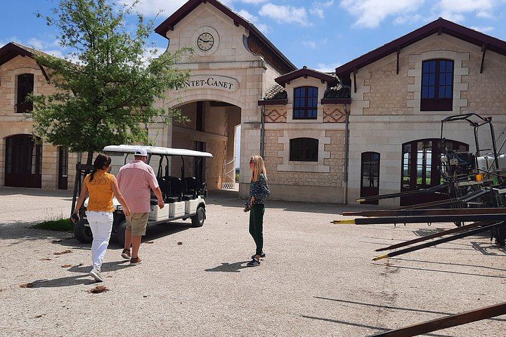 Private Médoc Wine Tour from Bordeaux: Three Châteaux, Gravel Terroir and a Family Estate (3/12)