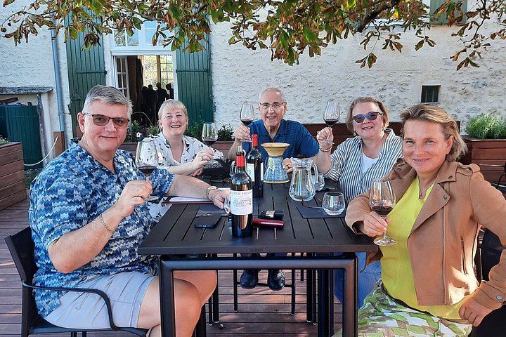 Private Médoc Wine Tour from Bordeaux: Three Châteaux, Gravel Terroir and a Family Estate (4/12)