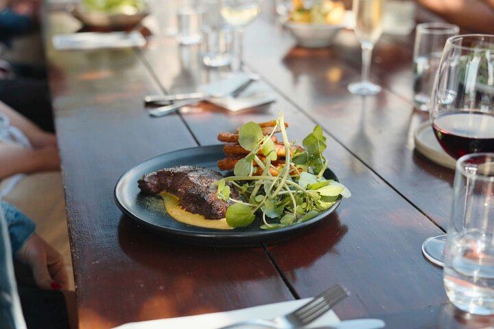 Boutique Waiheke Wine, Gin and Food Tour with Hosts Joe and Jen, 11 Guests Max (10/12)