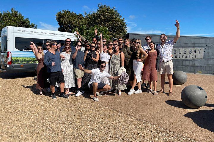 Auckland Ferry Day to Waiheke: Cable Bay, Batch, Stonyridge and Mudbrick Vineyards (4/12)