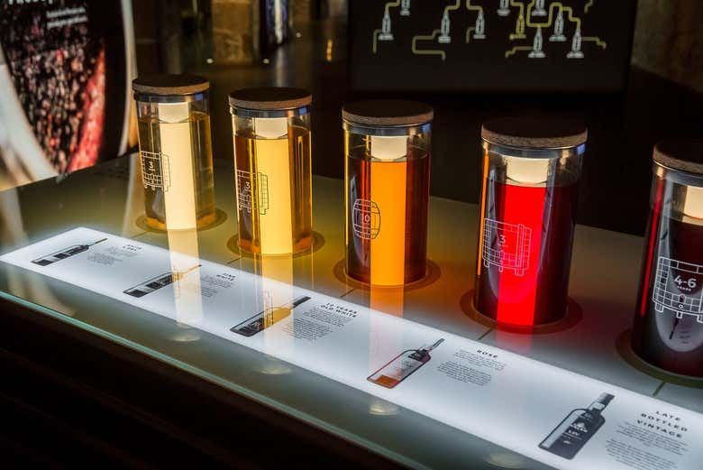 Cálem Cellars Guided Tour in Porto with Museum Visit and a Choice of Wine Tastings (5/7)
