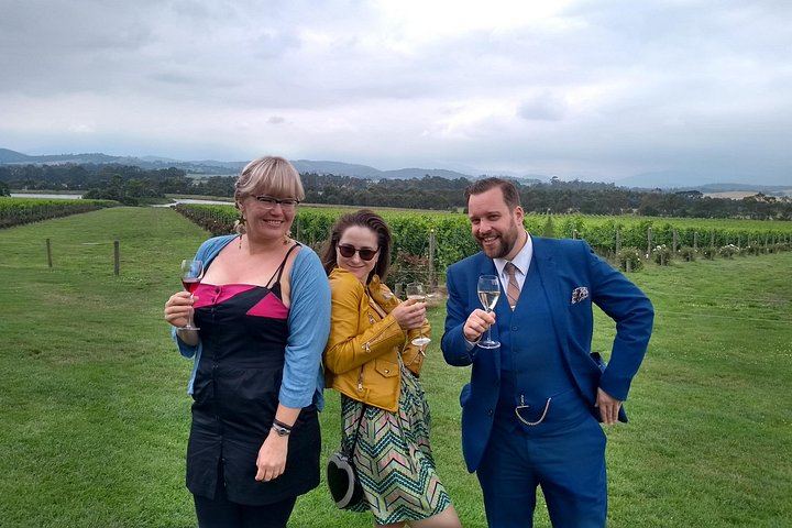 Yarra Valley Winery Day Tour from Melbourne with Two-Course Lunch and Tastings (12/12)