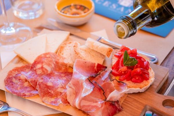 Cesani Winery Tasting in Pancole: Five Wines, Olive Oil and Pecorino