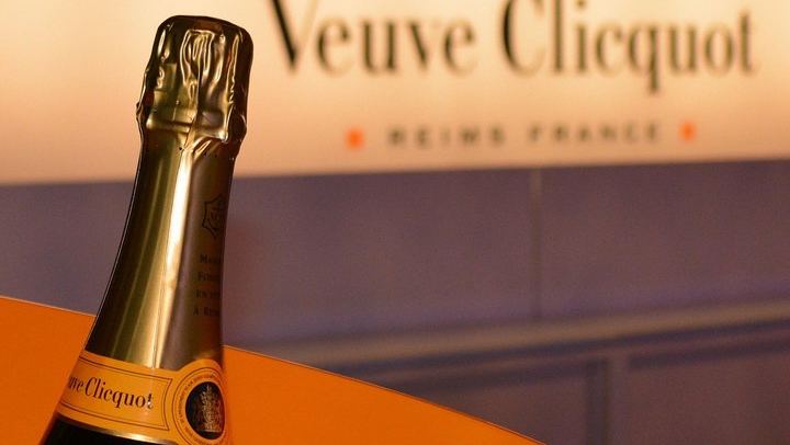 Private 8-Hour Champagne Tour from Reims or Épernay with Veuve Clicquot Tasting (2/8)