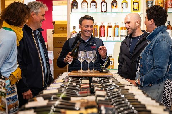 Chardonnay Masterclass in Dijon: Four-Wine Tasting Workshop from Village to Grand Cru