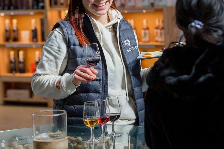 Cheese and Port Wine Pairing at a Family-Owned Port House near the Rabbit, Gaia (1/6)