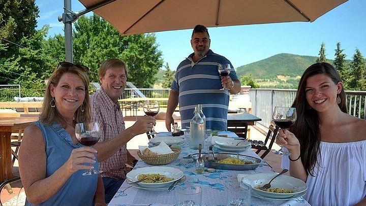 Chianti Classico and Super Tuscan Tasting at 3 Wineries, Lunch at a Boutique Wine Shop (2/12)