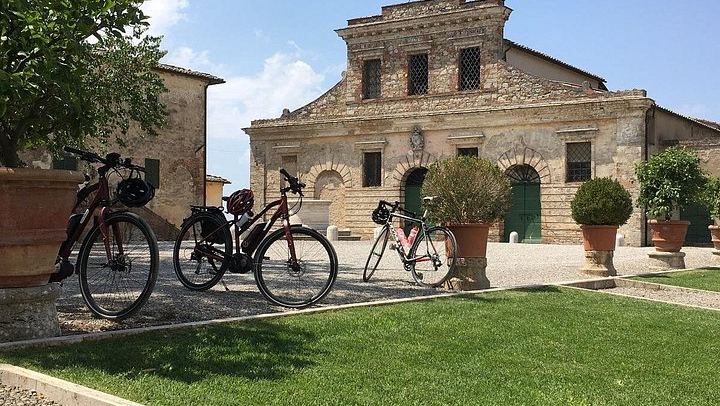 Chianti Classico E-Bike Day from Siena: Brolio Castle, Winery and Lunch (1/6)