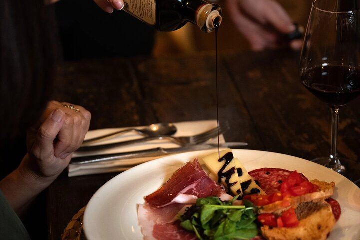 Poggio ai Laghi Tasting near Monteriggioni: Chianti Wines, Olive Oils and Vinegars (5/7)