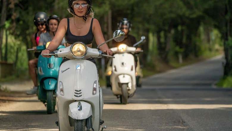 Six-Hour Chianti Vespa Tour from Florence via Castellina, Fonterutoli and a Winery Meal (3/7)