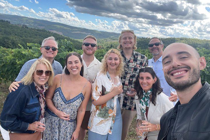 Small Group Chianti Day with an Italian Sommelier: 3 Family Wineries and Local Lunch (8/9)