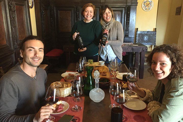Chianti Classico Day from Florence: Impruneta Terracotta Village, 3 Wineries and Lunch (8/12)
