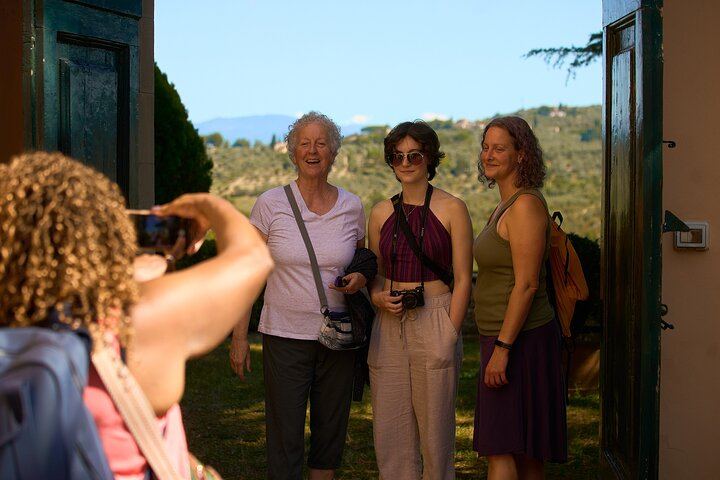 Semi-Private Supertuscan Tour from Florence: Castello di Gabbiano and Greve (2/12)