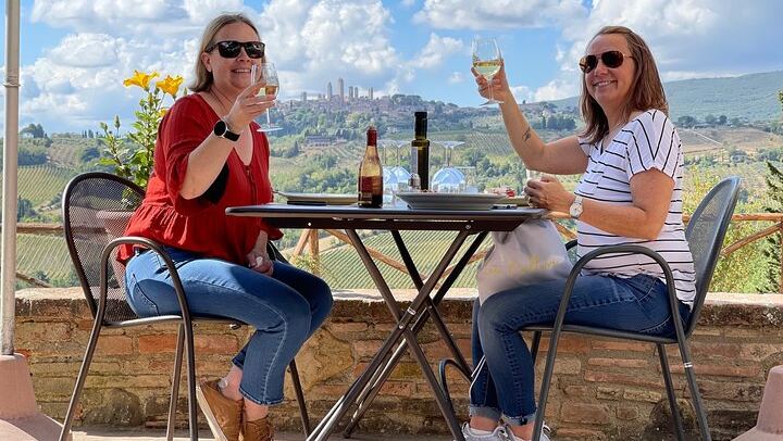 Small-Group Chianti Wine Tour from Florence: San Gimignano and Two Farm Wineries (1/12)