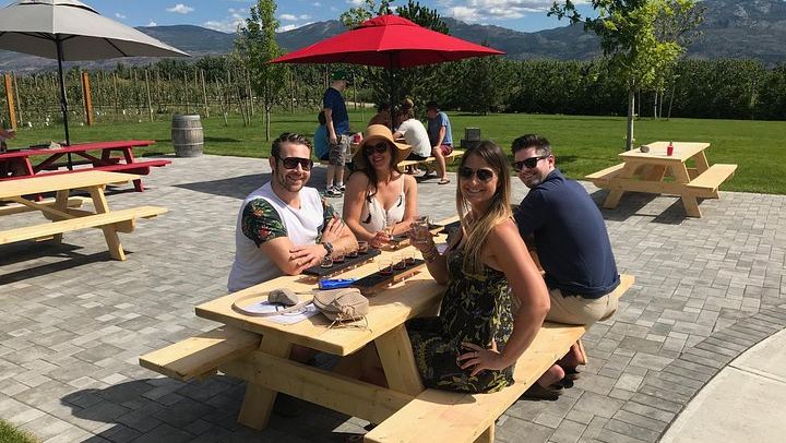 West Kelowna Afternoon Wine Tour with Guide Cherry: 4 Wineries, 45 Minutes Each (3/7)