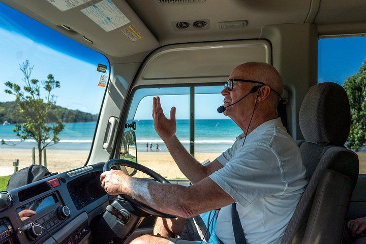 Waiheke Gourmet Food and Wine Tour with Ananda Tours: Oysters, Olive Oil, Whisky (3/12)
