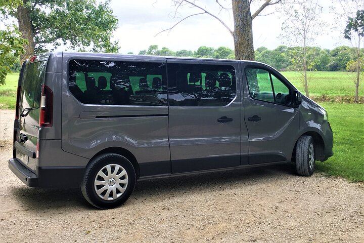 Half-Day Bellet Wine Tour from Nice: Two Wineries, Eight Wines, Small Minivan Group (8/8)