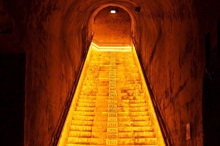 Private 8-Hour Champagne Tour from Reims or Épernay with Veuve Clicquot Tasting (1/8)
