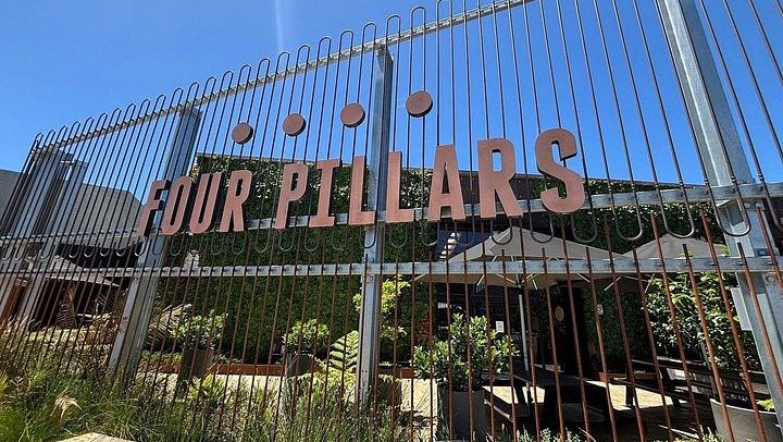 Cruise Ship Friendly Yarra Valley Wine Tour with Port Melbourne Pickup and Gin Stop (4/7)
