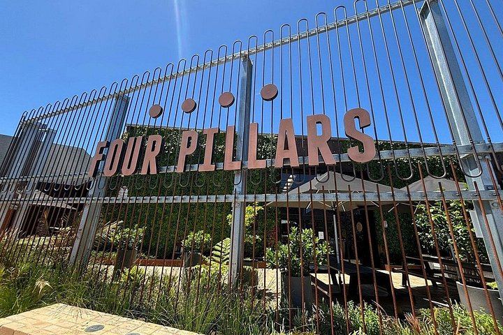 Cruise Ship Friendly Yarra Valley Wine Tour with Port Melbourne Pickup and Gin Stop (4/7)
