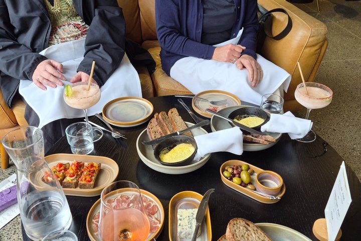 Picton Cruise Shore Excursion: Small-Group Marlborough Cellar Doors, Discovery Wine Tours (7/10)