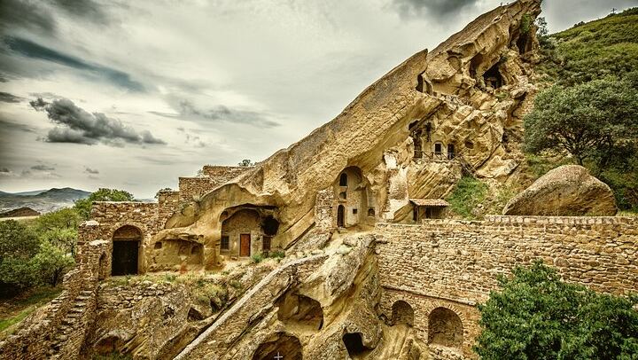 Private Tbilisi Day Trip: David Gareja, Kakheti Wine Cellar and Sighnaghi (1/12)