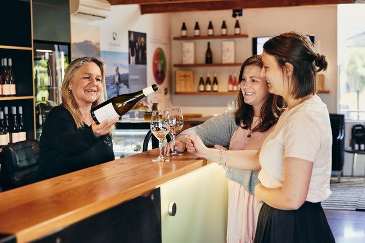 Jade Tours Day of Wine in Marlborough: Small Group, Led by a Winery Founder (2/12)