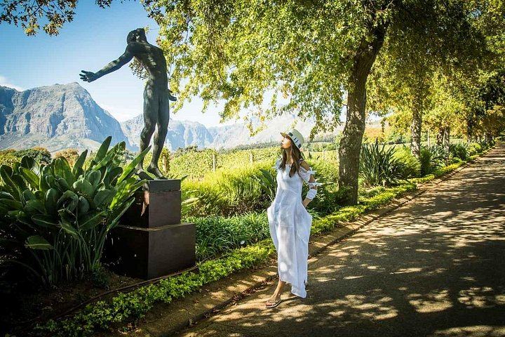 Private Helicopter Flight to Cape Point and Stellenbosch Wine Tastings with 4-Course Lunch (10/12)