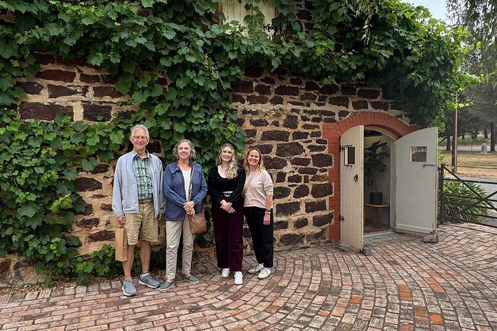 Barossa Shared Bus Tour from Adelaide: Four Tastings, Seppeltsfield and Gourmet Lunch (5/12)
