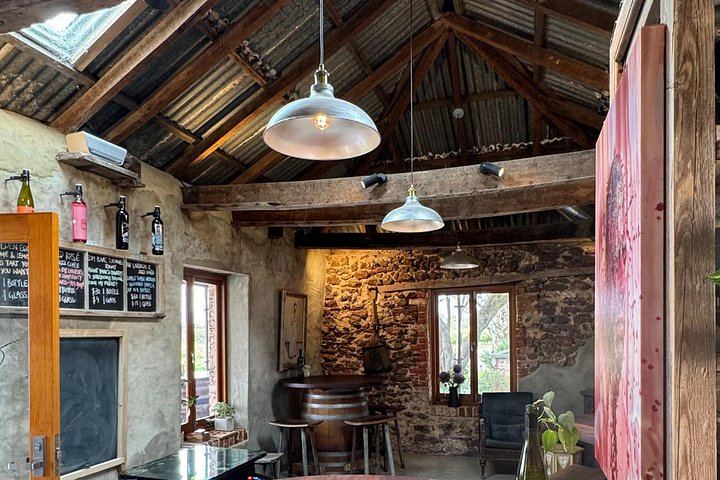Barossa Shared Bus Tour from Adelaide: Four Tastings, Seppeltsfield and Gourmet Lunch (10/12)