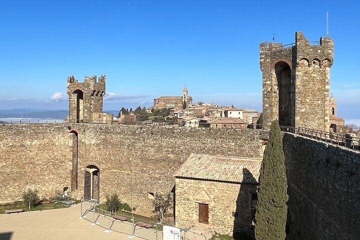 Brunello Wine Tour from Siena with a Licensed Sommelier Driver, Lunch and Boutique Cellars (3/11)