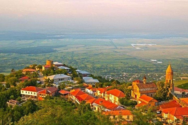 Kakheti Day Trip from Tbilisi: Sighnaghi Wall Walk, Telavi Plane Tree and Wine Cellar (10/12)