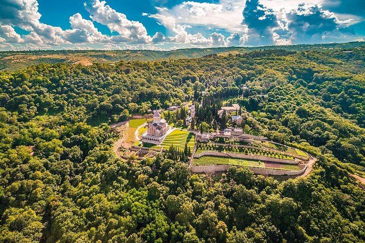 Kakheti Day Trip from Tbilisi: Sighnaghi Wall Walk, Telavi Plane Tree and Wine Cellar (11/12)