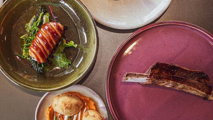 Huentala Wines Gualtallary Lunch: Group Shuttle from Mendoza with Wine Pairing (1/8)