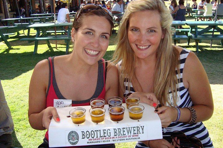 Margaret River Wineries, Brewery and Chocolate Day Tour with Lunch, 6 Hours (5/5)