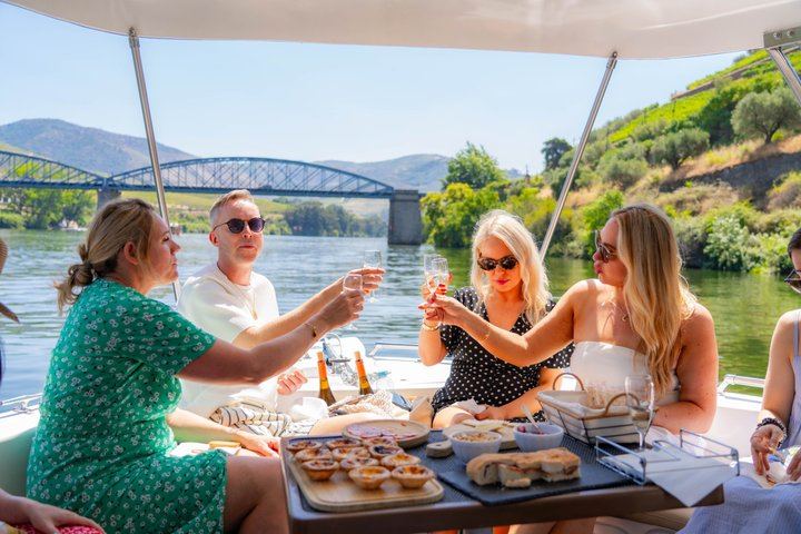 Douro Valley and Amarante Day Tour from Porto: Farm Tasting, Tapas Cruise, Fumeiro (5/12)