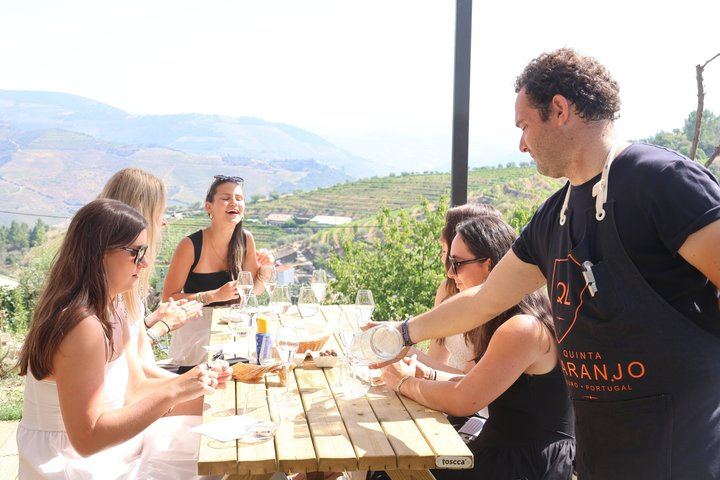 Douro Valley Half-Day Tour with Winery Brunch, Tastings and One-Hour Pinhão Boat Cruise (2/12)