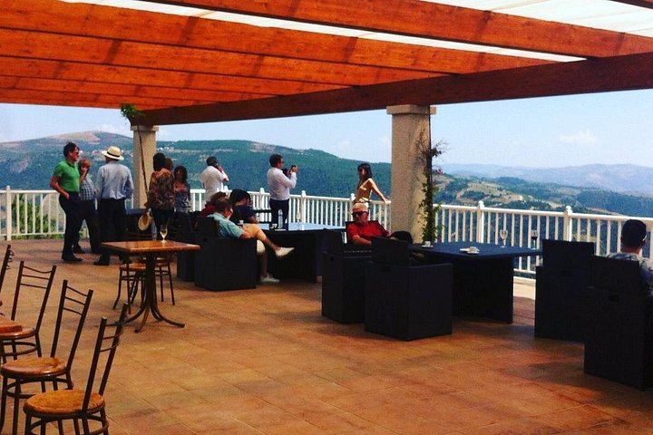 Private Full-Day Douro Tour from Porto: Roeda, Casal de Loivos, Pinhão Lunch, D'Origem (10/12)