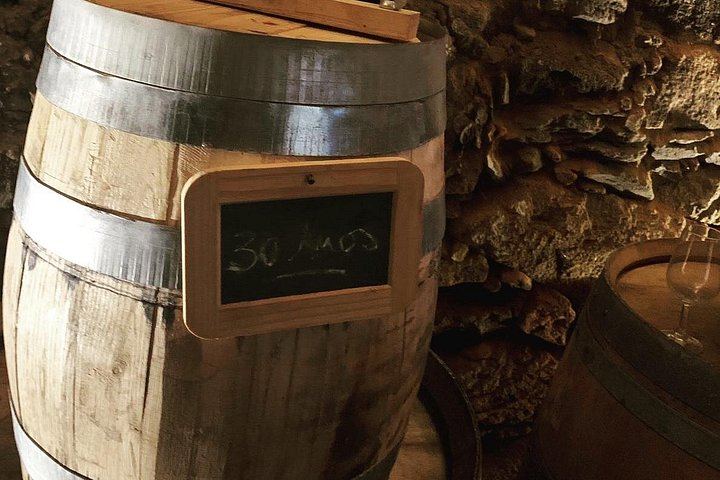 Private Full-Day Douro Valley Wine Tour from Lisbon with Driver, N222 Road and Winery Stop (10/12)