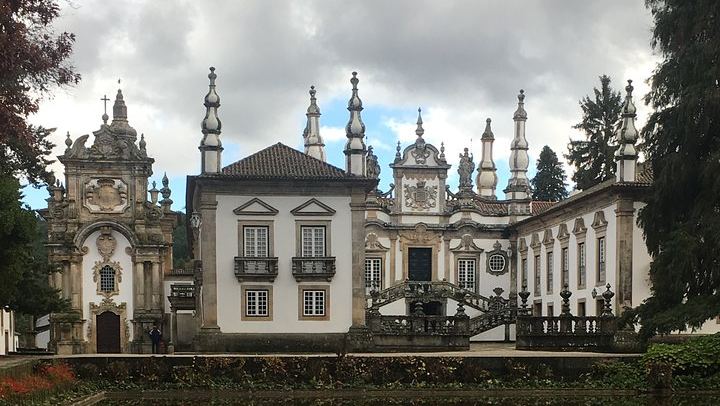 Small-Group Douro Day Trip: Amarante, Mateus Palace, Favaios Lunch, Rabelo Boat (1/3)
