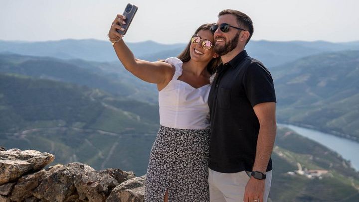 Douro Valley Premium Day Trip from Porto: Estate Lunch, Two Tastings, River Cruise (4/12)