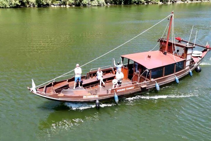 Douro Valley Boutique Wineries Day Trip from Porto: Family Producers, 8 Per Vehicle (11/12)